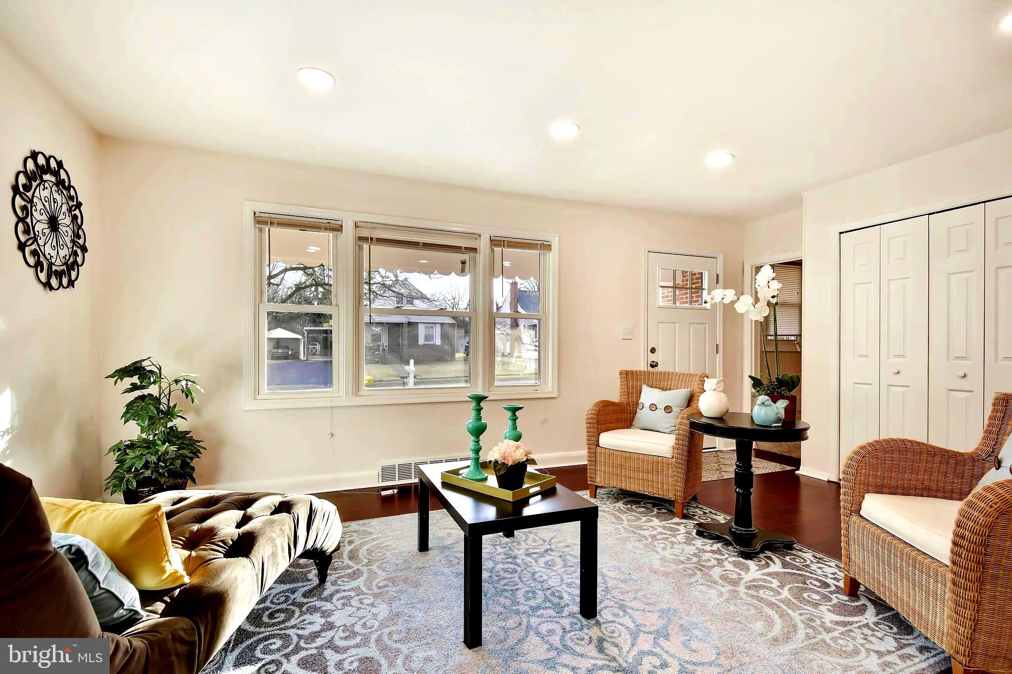 508 Shipley Road Linthicum Heights, MD 21090 - Photo 10 of 26 living room