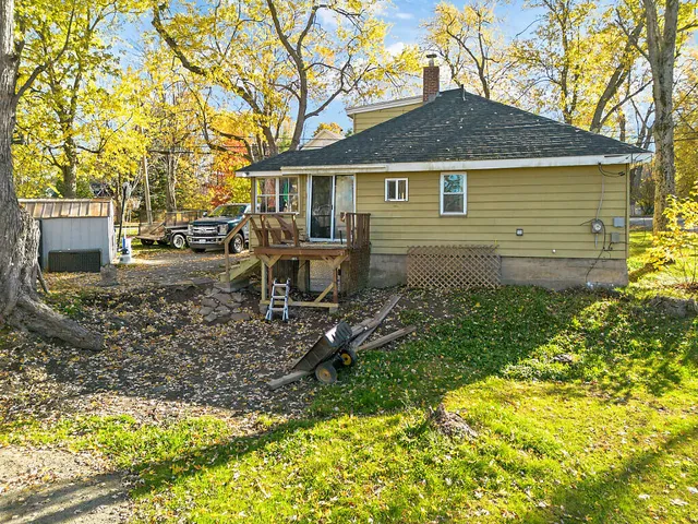 $260,000 | 229 Highland Avenue, Gardiner, ME 04345