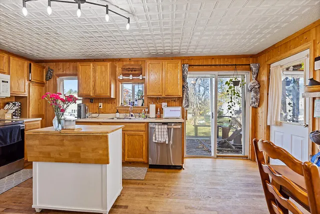 $260,000 | 229 Highland Avenue, Gardiner, ME 04345