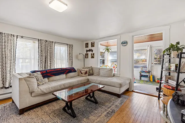 $260,000 | 229 Highland Avenue, Gardiner, ME 04345