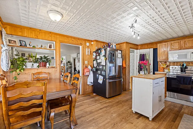 $260,000 | 229 Highland Avenue, Gardiner, ME 04345