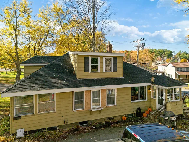 $260,000 | 229 Highland Avenue, Gardiner, ME 04345