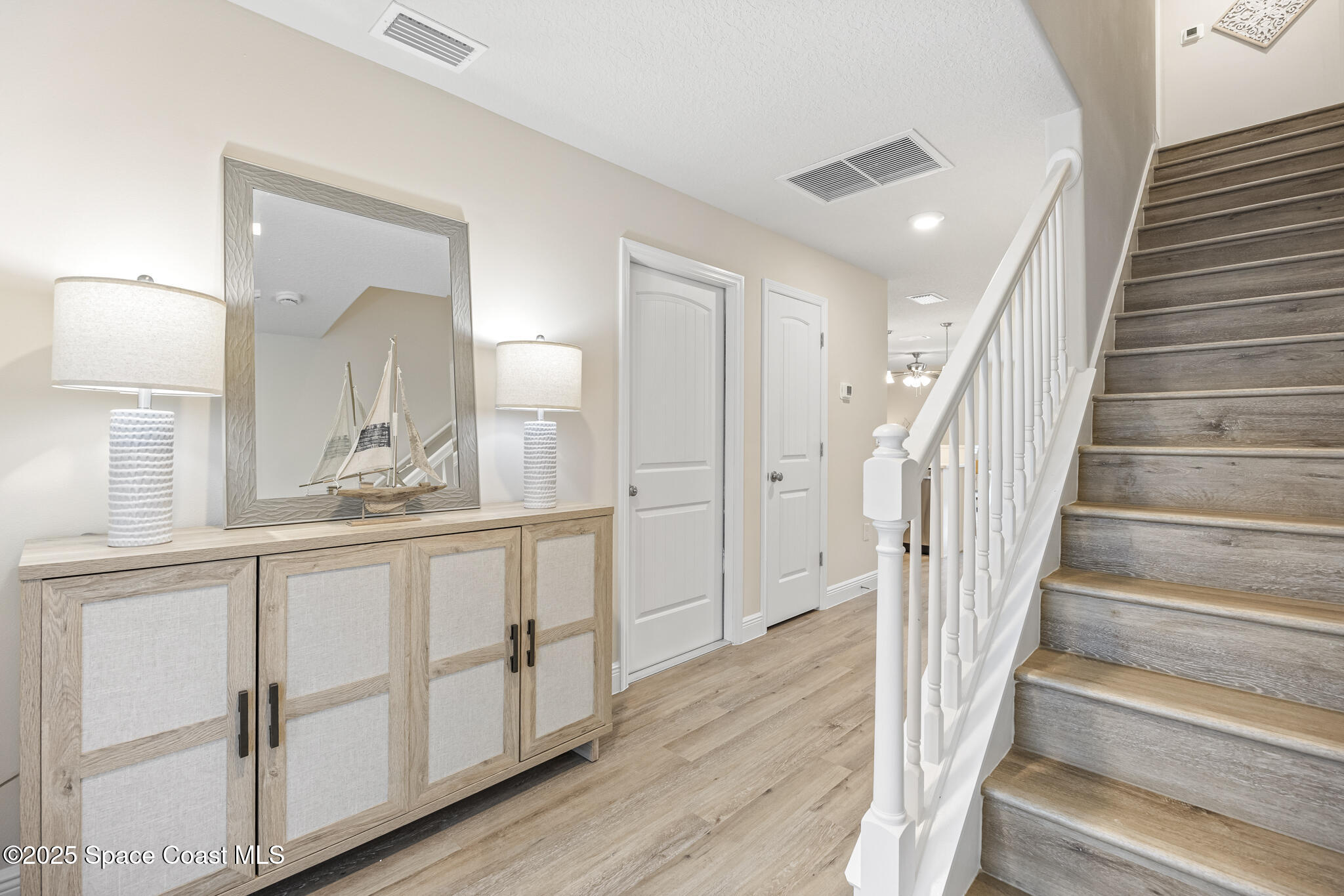 208-238 Hidden Wds Place Melbourne, FL 32901 - Photo 22 of 35 Staged - Middle Unit Entrance