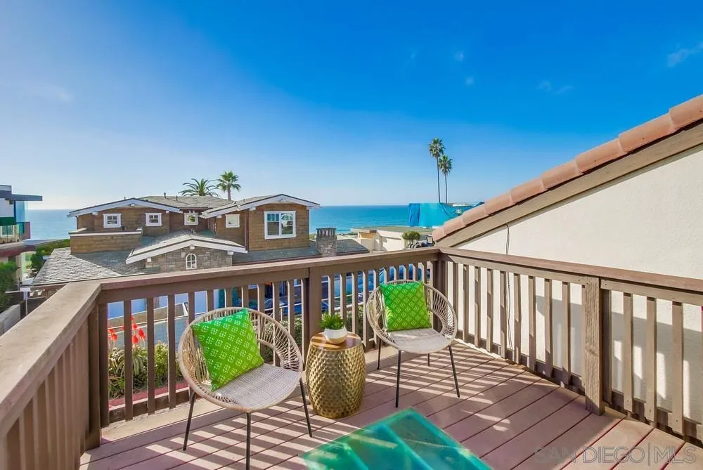 141 Sea Cliff Way Del Mar, CA 92014 - Photo 38 of 65 a view of a chairs and table in the balcony