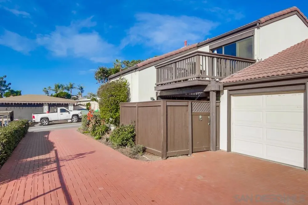 141 Sea Cliff Way Del Mar, CA 92014 - Photo 52 of 65 a view of a house with a patio