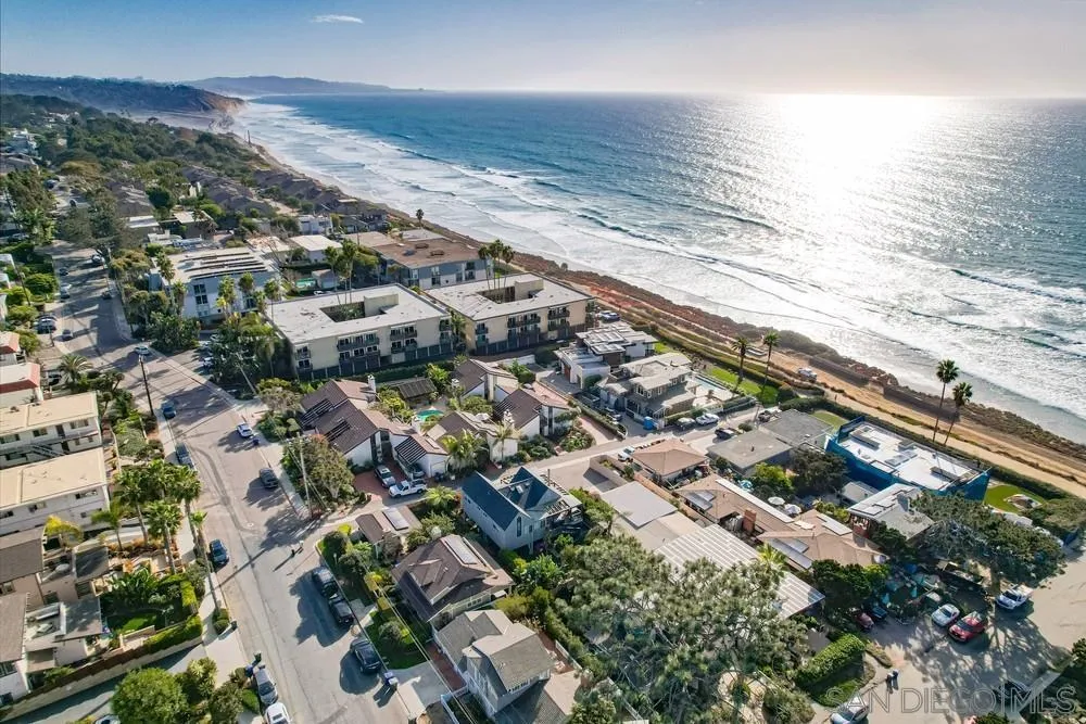 141 Sea Cliff Way Del Mar, CA 92014 - Photo 58 of 65 an aerial view of beach and ocean