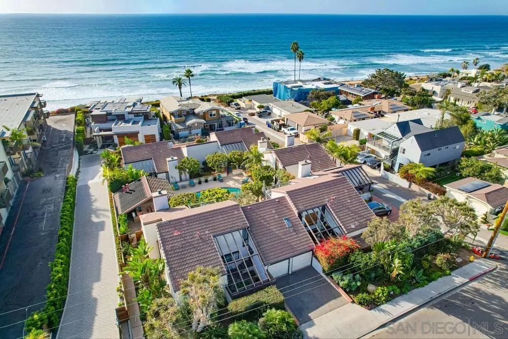 141 Sea Cliff Way Del Mar, CA 92014 - Photo 63 of 65 an aerial view of a house with a ocean view