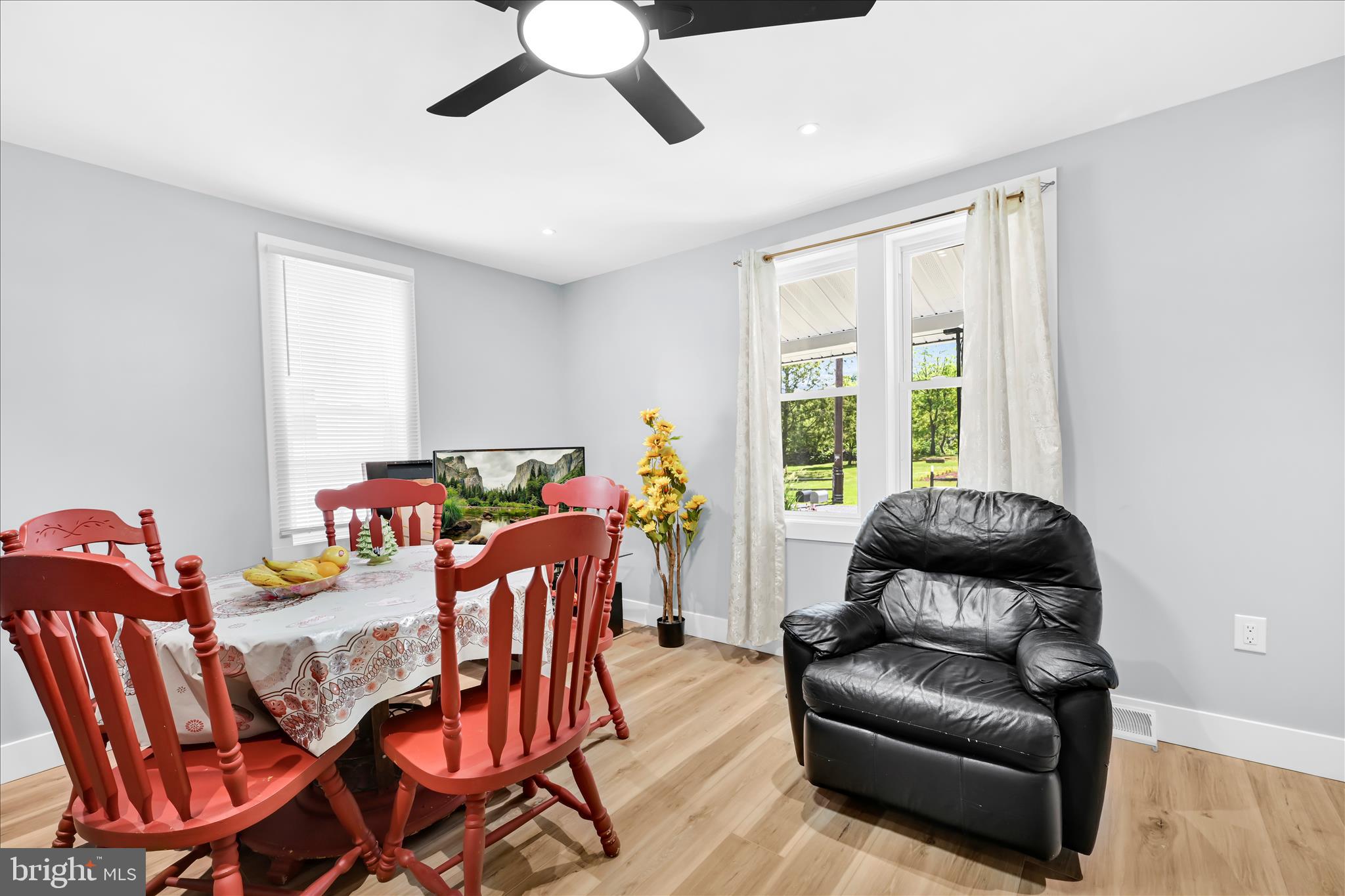 326 Vinemont Road Reinholds, PA 17569 - Photo 7 of 30 Living Area