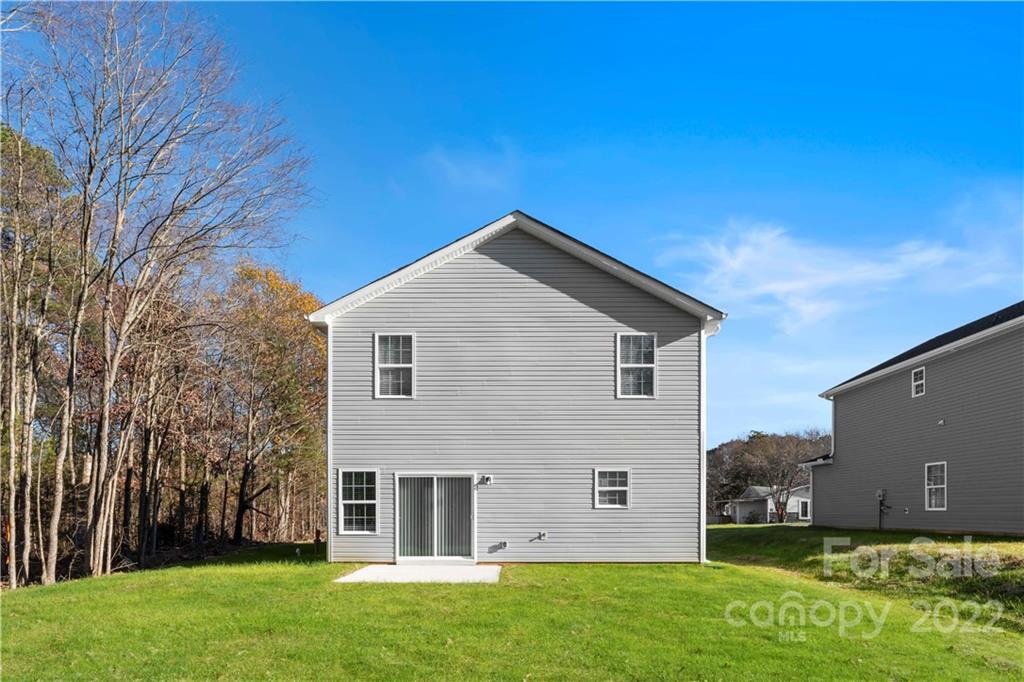 808 McDonald Road Charlotte, NC 28214 - Photo 28 of 30 front view of house with a yard