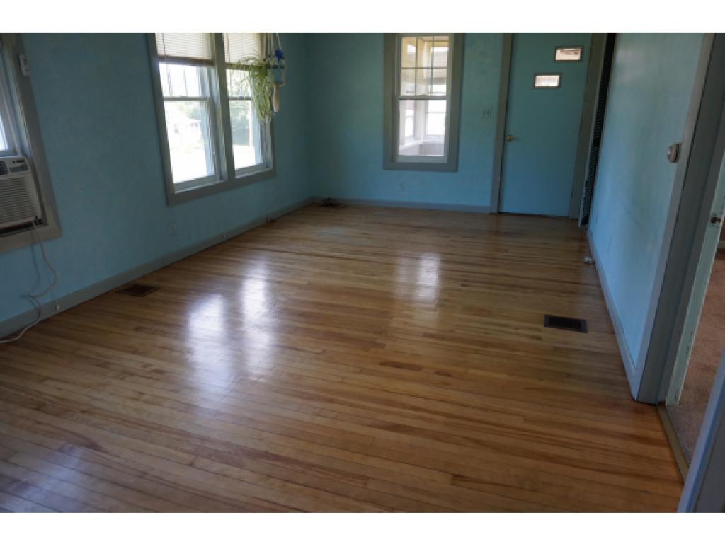 6 Gifford Road Hartford, VT 05001 - Photo 2 of 21 Gallery Image 2