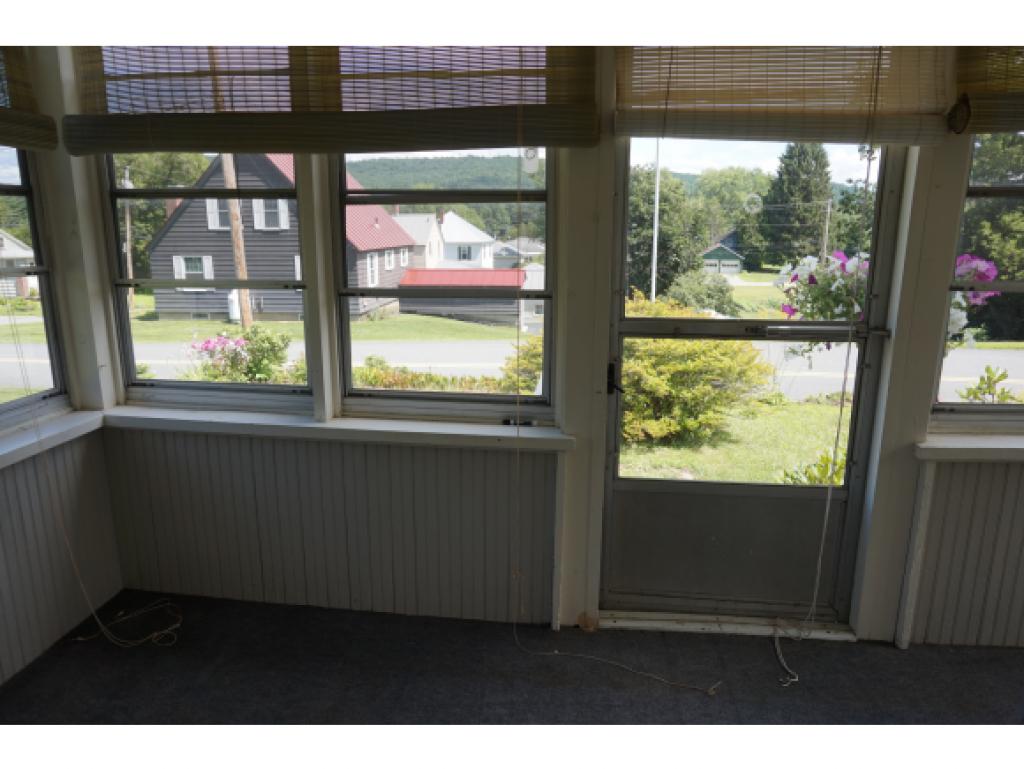 6 Gifford Road Hartford, VT 05001 - Photo 5 of 21 Gallery Image 5