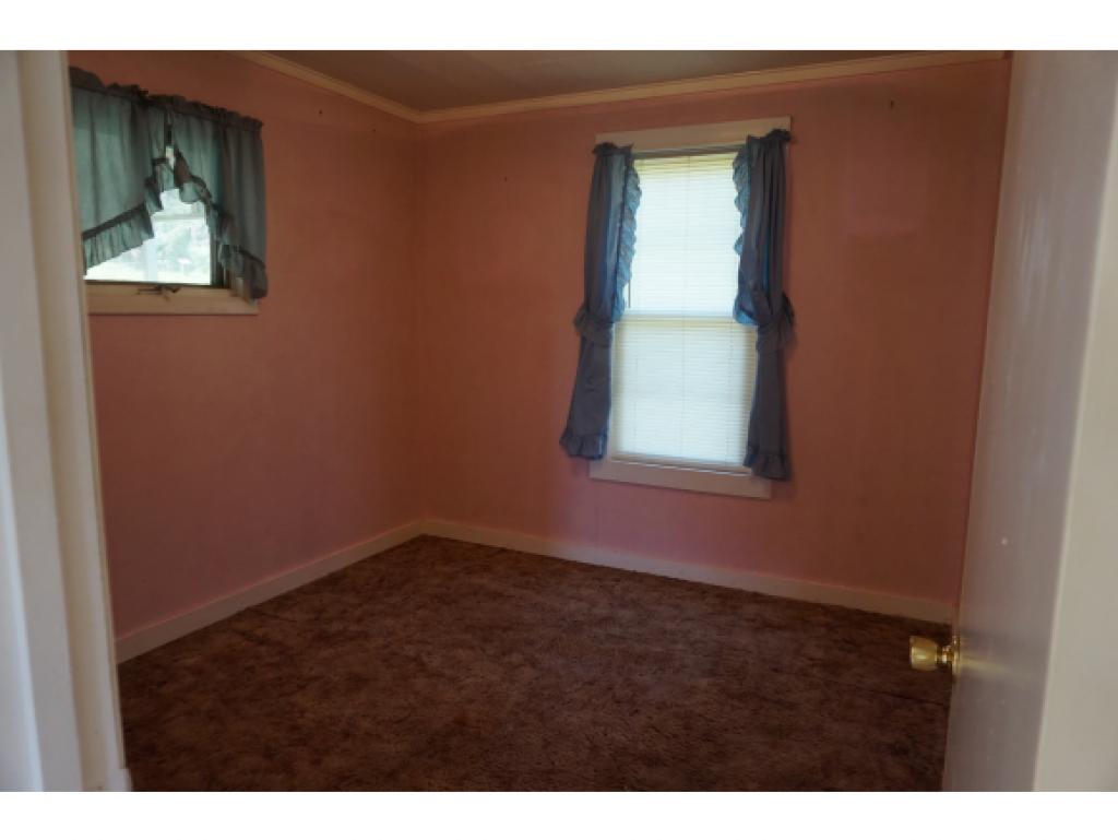 6 Gifford Road Hartford, VT 05001 - Photo 8 of 21 Gallery Image 8