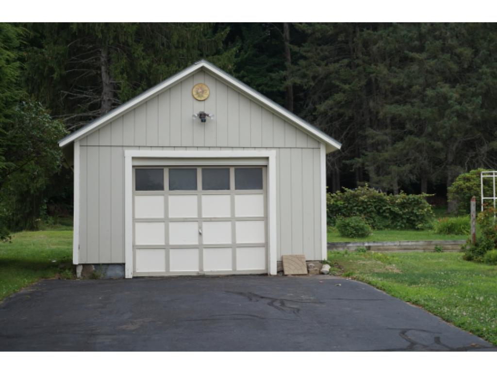 6 Gifford Road Hartford, VT 05001 - Photo 9 of 21 Gallery Image 9