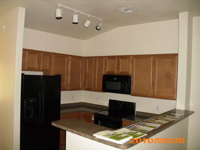 280 South Evergreen Road, Unit 1273 Tempe, AZ 85288 - Photo 4 of 8 KITCHEN
