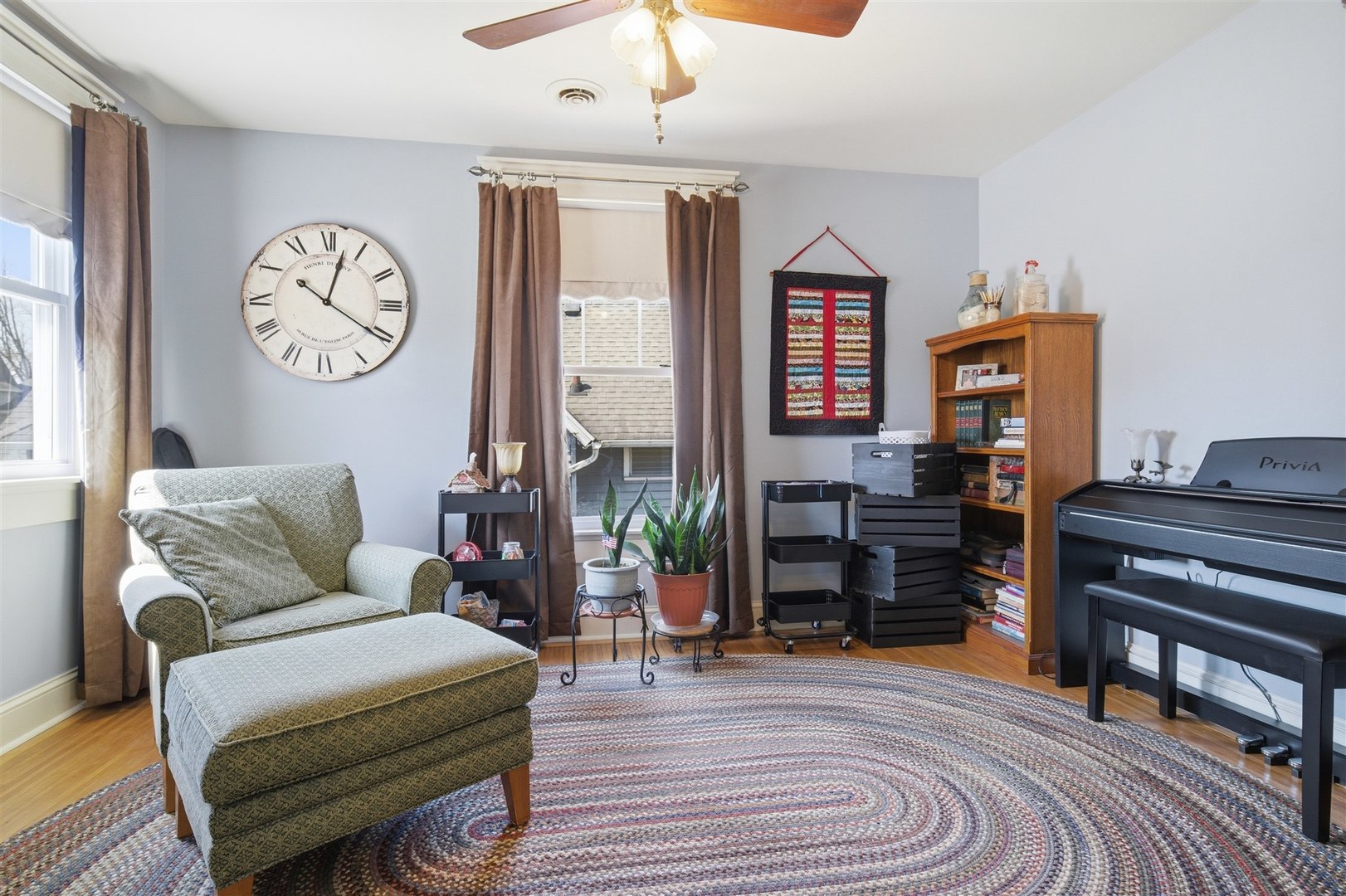 616 East Madison Street Pontiac, IL 61764 - Photo 17 of 37 a living room with furniture and wooden floor