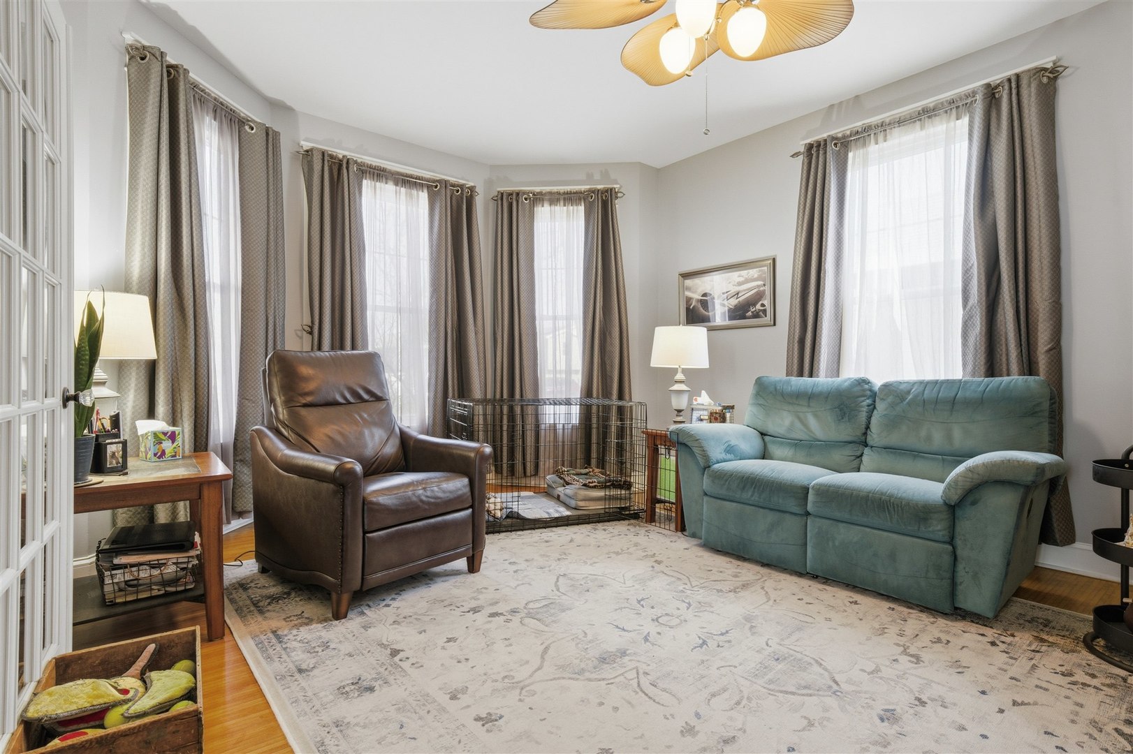 616 East Madison Street Pontiac, IL 61764 - Photo 5 of 37 a living room with furniture and a large window
