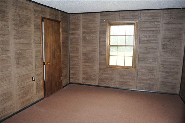 875 Victor Hill Road Greer, SC 29651 - Photo 6 of 7