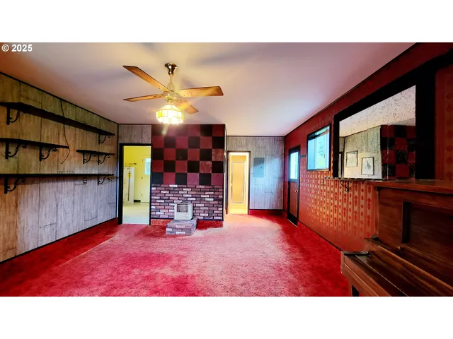 $630,000 | 2965 South Myrtle Road, Myrtle Creek, OR 97457