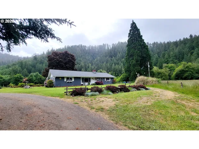 $630,000 | 2965 South Myrtle Road, Myrtle Creek, OR 97457