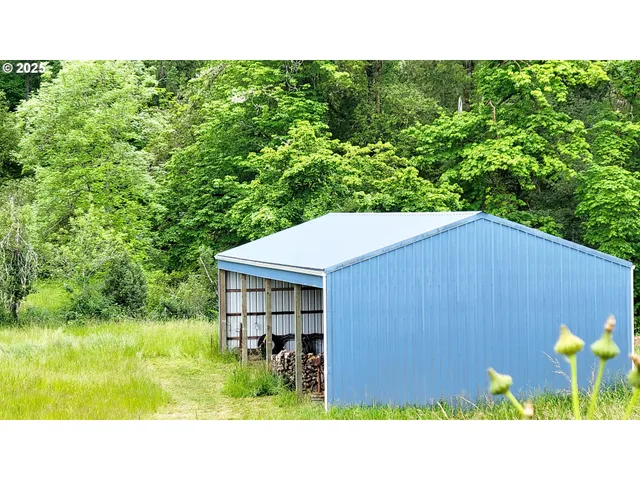 $630,000 | 2965 South Myrtle Road, Myrtle Creek, OR 97457