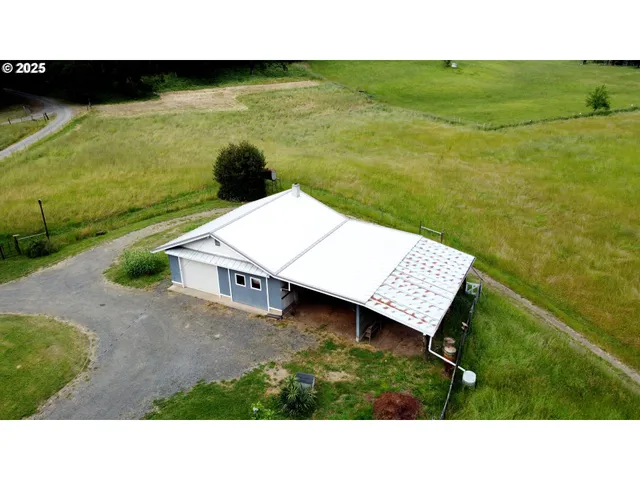 $630,000 | 2965 South Myrtle Road, Myrtle Creek, OR 97457