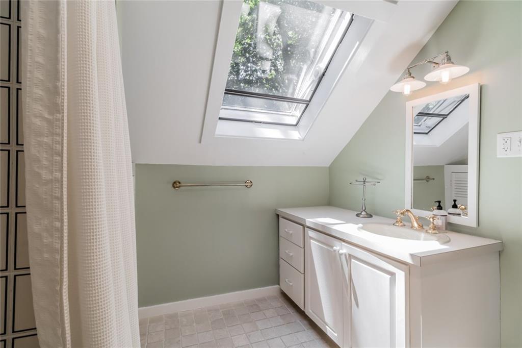 163 Foreside Road Falmouth, ME 04105 - Photo 21 of 35 Photo