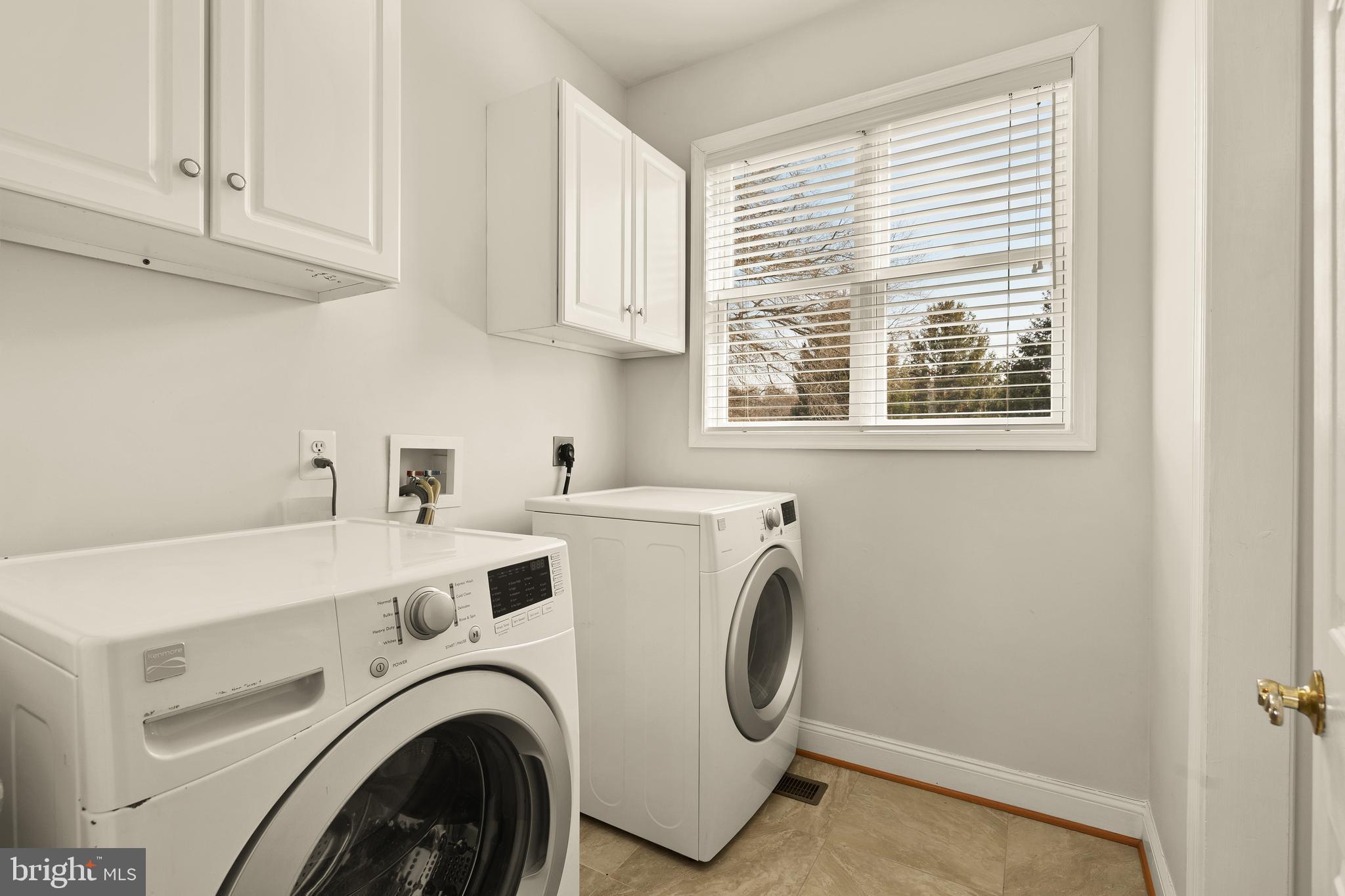 20407 Peach Tree Road Dickerson, MD 20842 - Photo 48 of 53 a utility room with dryer and washer