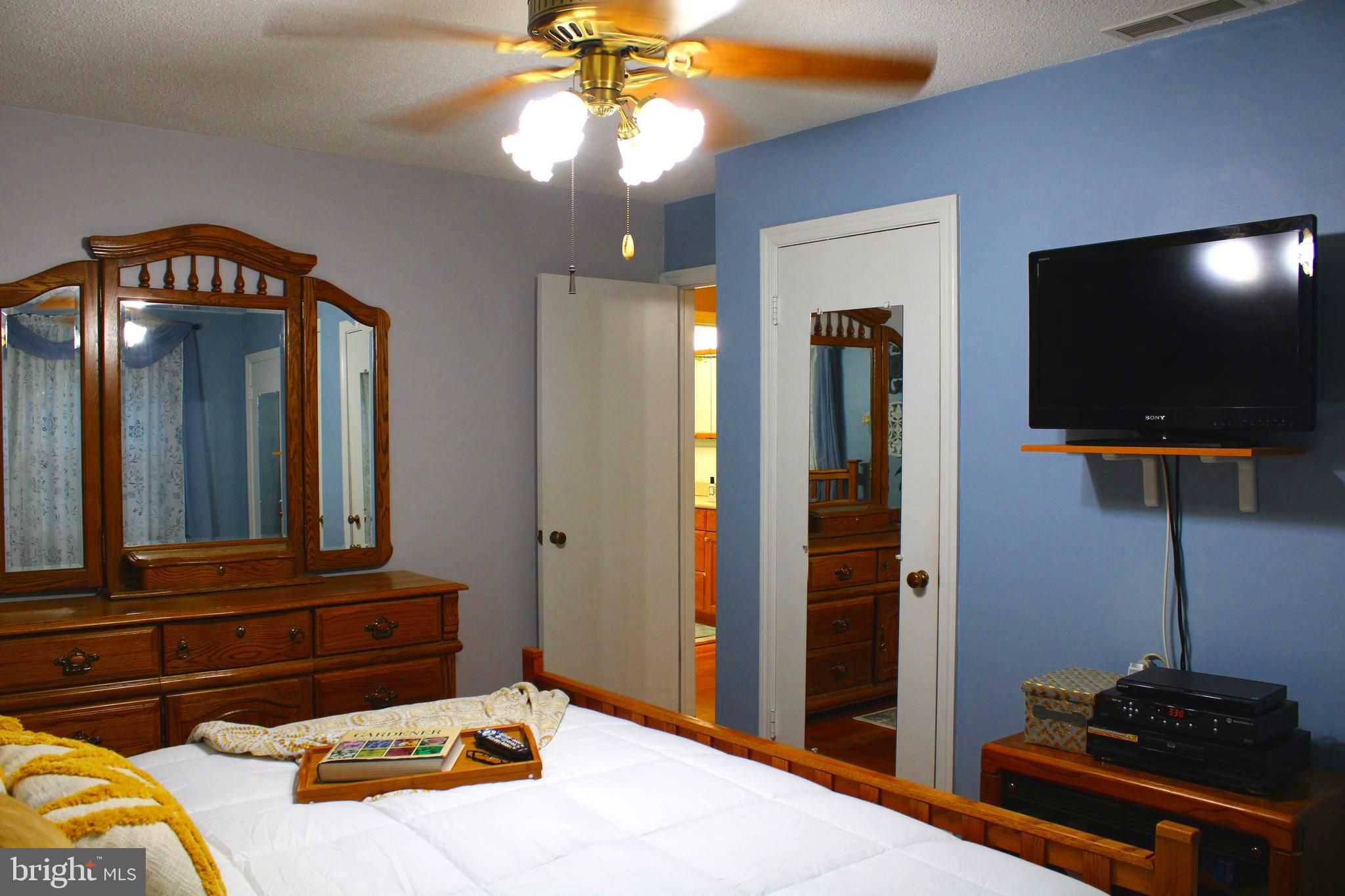 6524 Little Falls Road Arlington, VA 22213 - Photo 9 of 22 Master bedroom #2