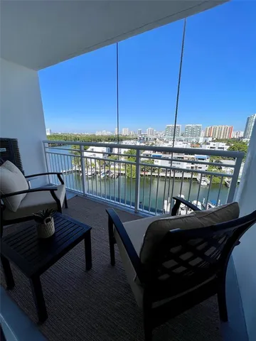 $2,100 | 400 Kings Point Drive, Unit 1027, Sunny Isles Beach, FL 33160