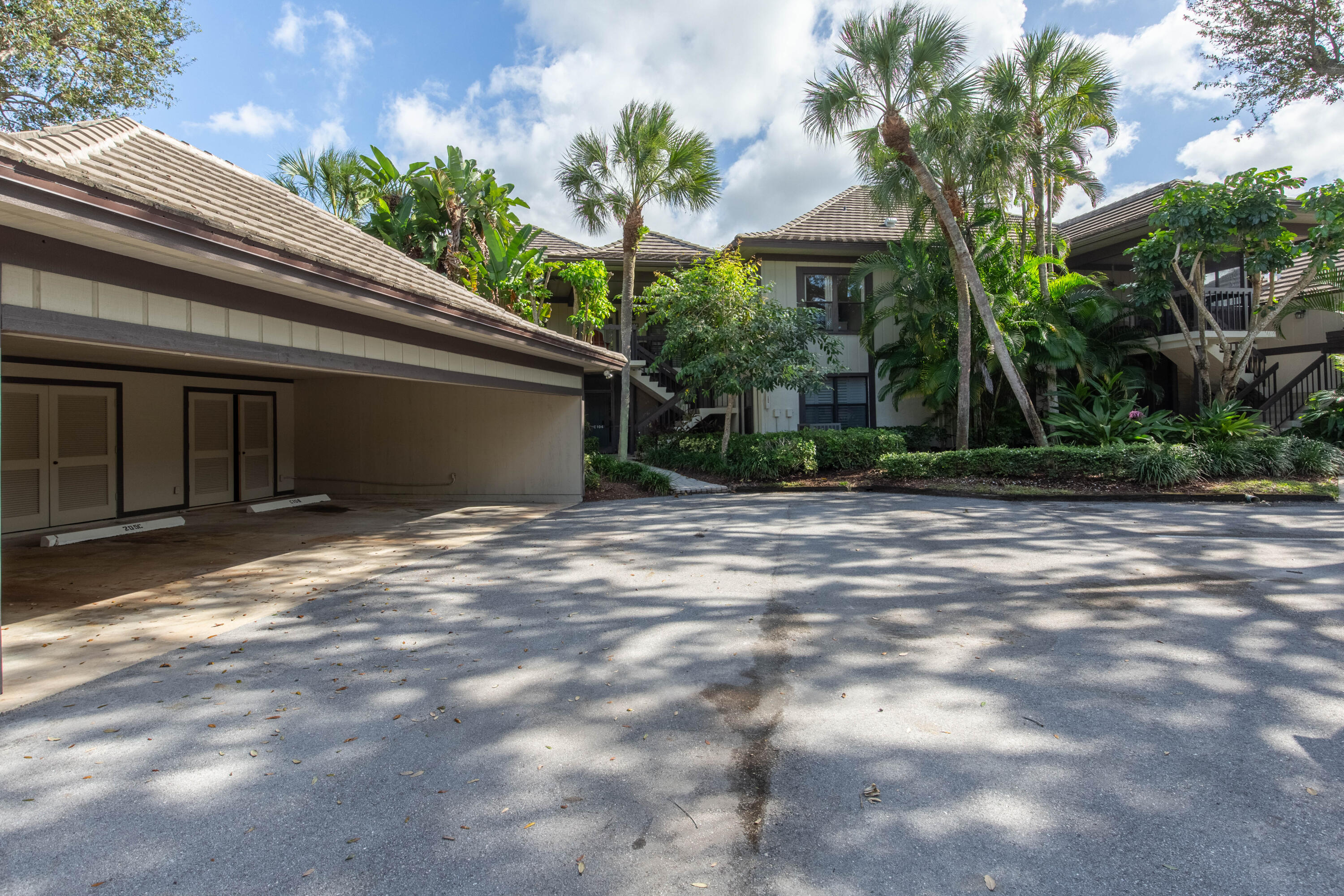 13307 Polo Club Road, Unit C205 Wellington, FL 33414 - Photo 3 of 34 2