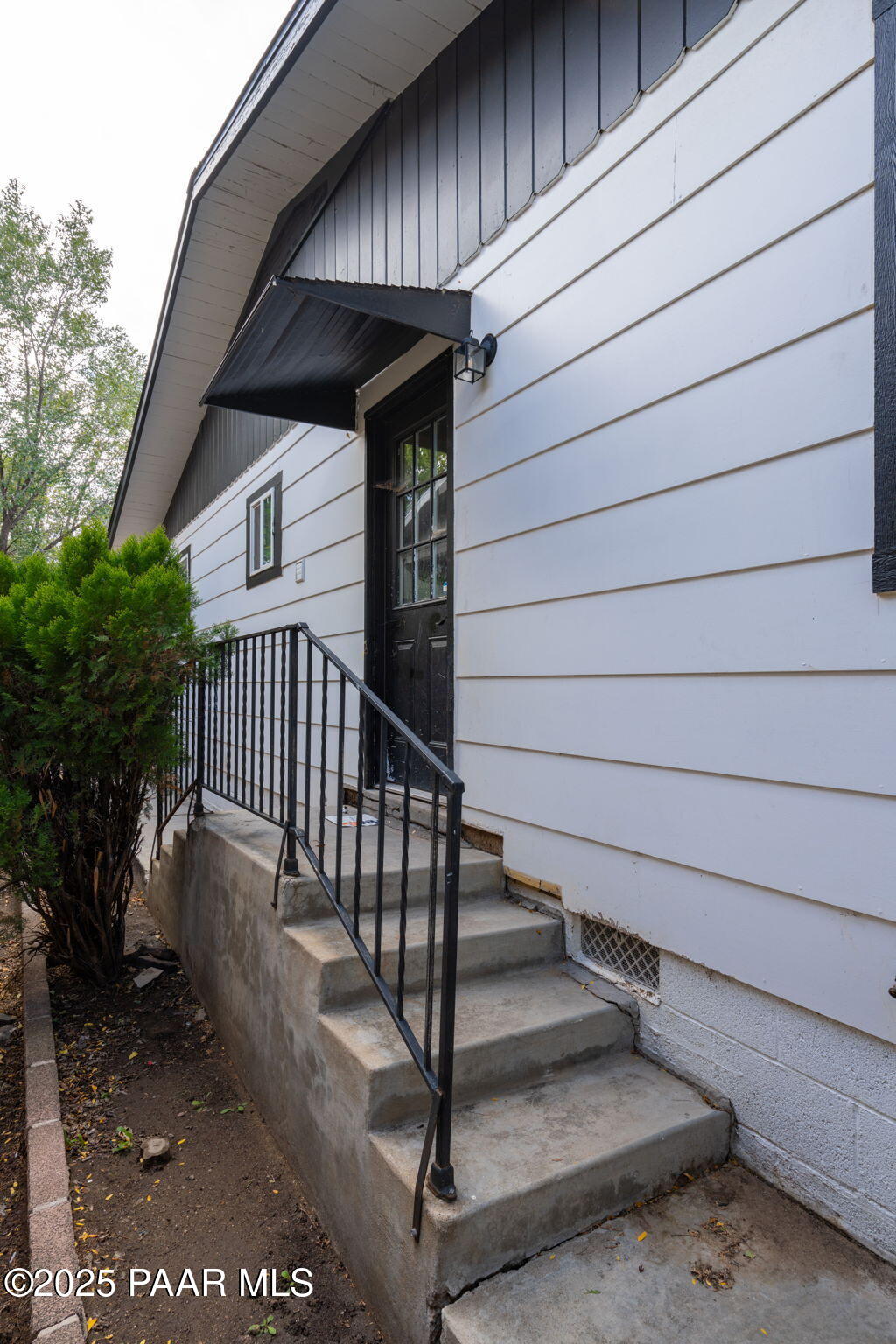 1213 Stetson Road Prescott, AZ 86303 - Photo 26 of 34 a view of entryway
