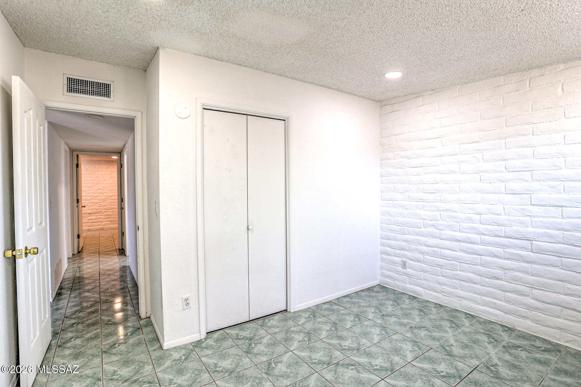4400 West Ina Road Tucson, AZ 85741 - Photo 32 of 43 a view of a small space