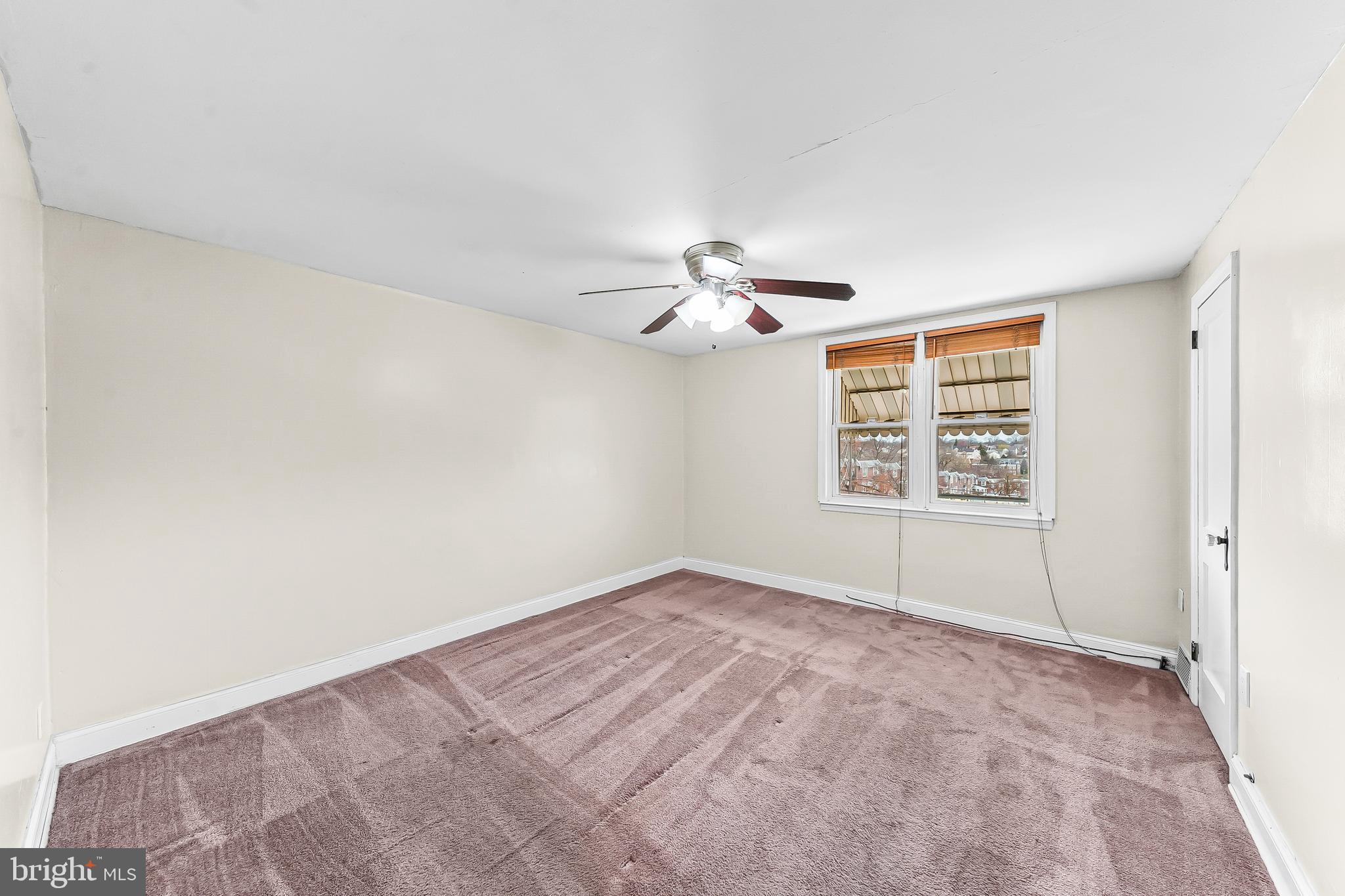 129 Alverstone Road Clifton Heights, PA 19018 - Photo 11 of 19 Master bedroom