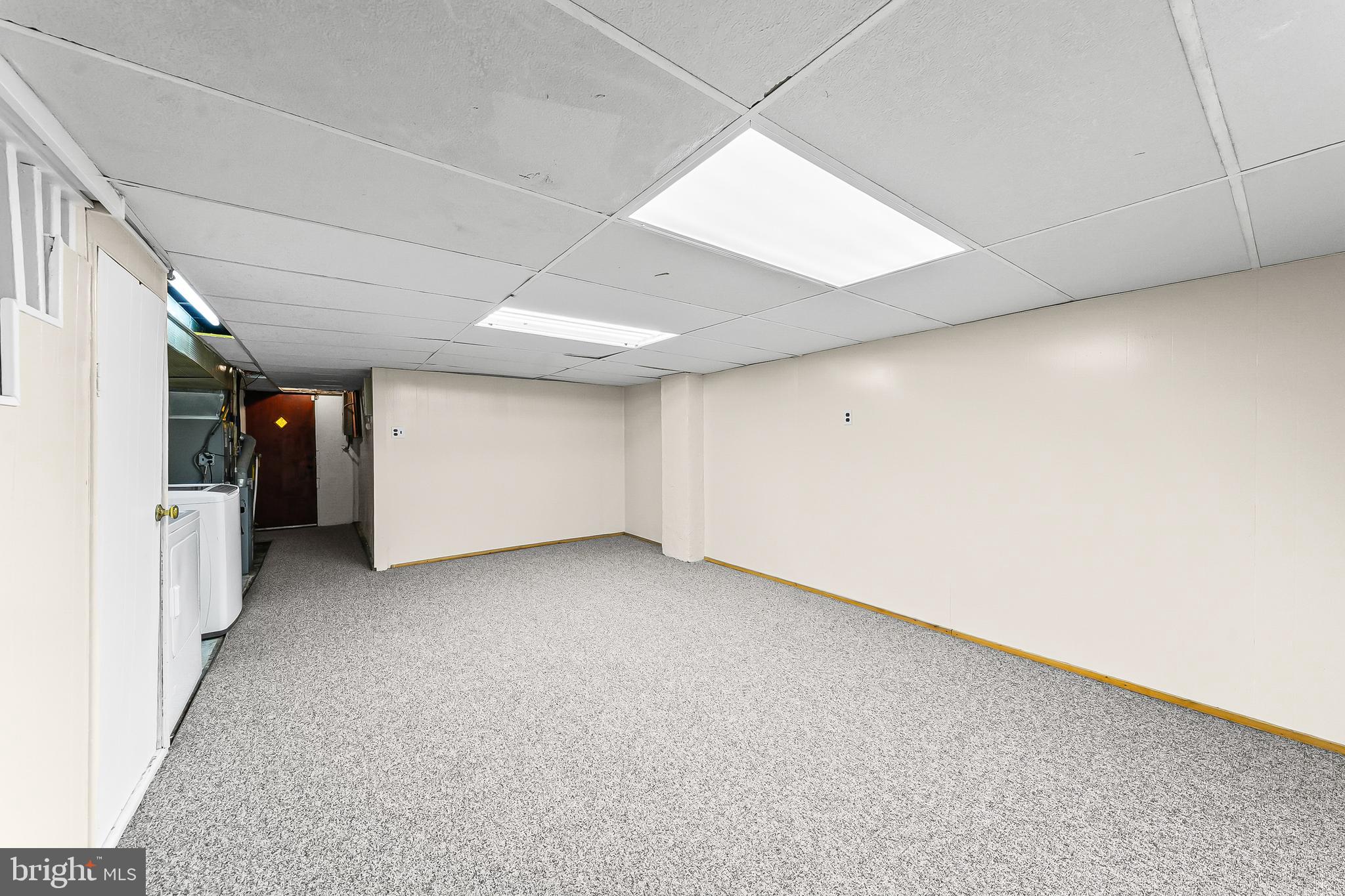 129 Alverstone Road Clifton Heights, PA 19018 - Photo 16 of 19 Brand new carpet