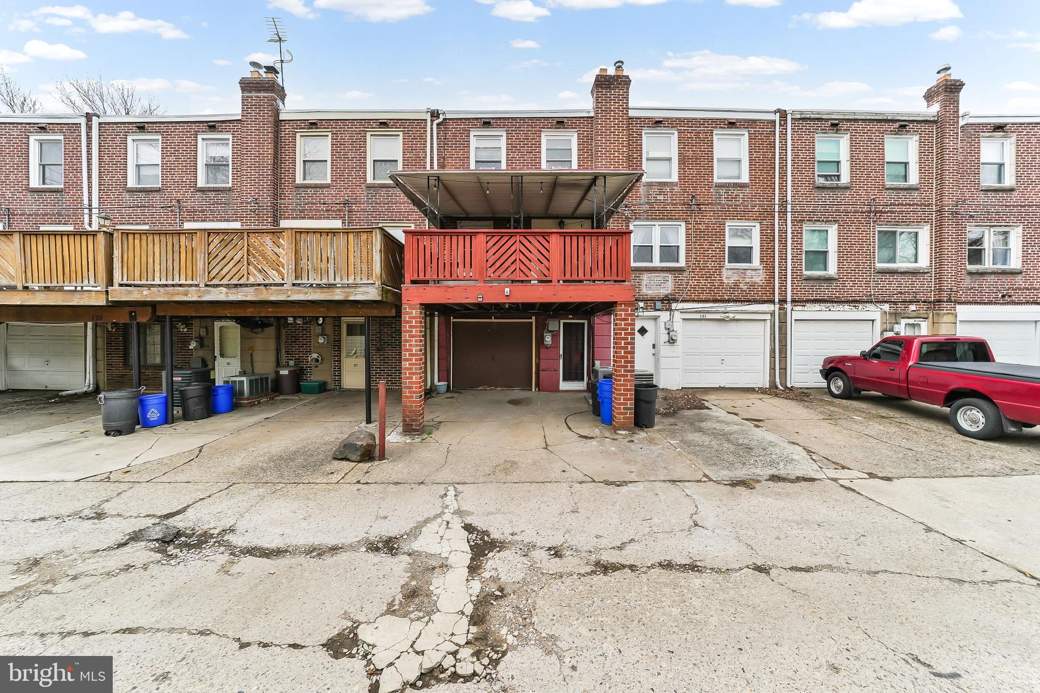 129 Alverstone Road Clifton Heights, PA 19018 - Photo 19 of 19 Back Exterior with garage