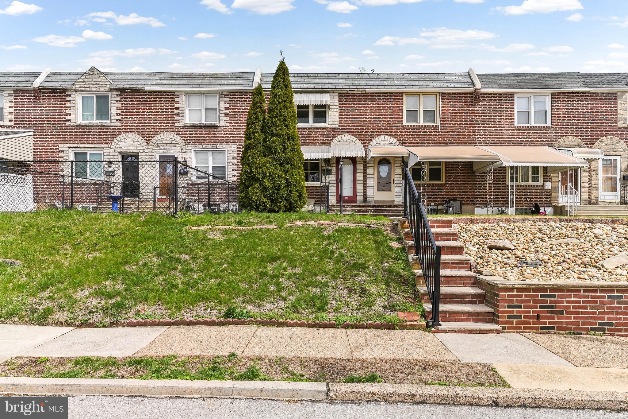 129 Alverstone Road Clifton Heights, PA 19018 - Photo 2 of 19 Front with patio