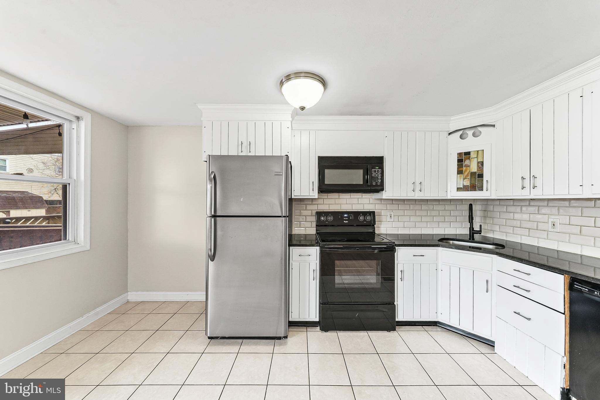129 Alverstone Road Clifton Heights, PA 19018 - Photo 7 of 19 Kitchen