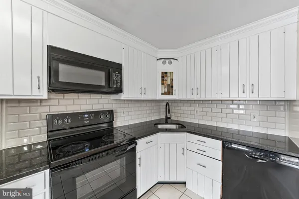 $2,250 | 129 Alverstone Road, Clifton Heights, PA 19018