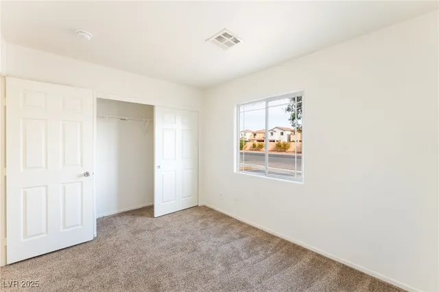 $1,895 | 4045 Puebla Street, Las Vegas, NV 89115