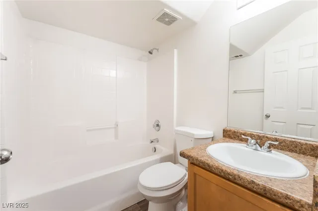 $1,895 | 4045 Puebla Street, Las Vegas, NV 89115