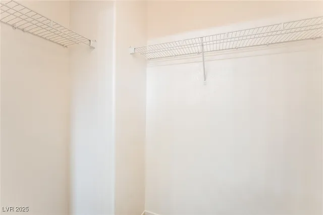 $1,895 | 4045 Puebla Street, Las Vegas, NV 89115