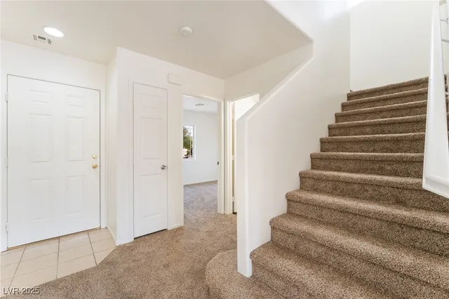 $1,895 | 4045 Puebla Street, Las Vegas, NV 89115