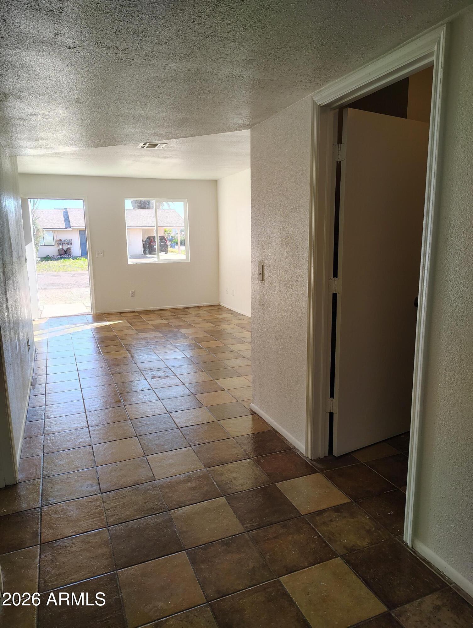 2560 South Yavapai Road Apache Junction, AZ 85119 - Photo 21 of 31