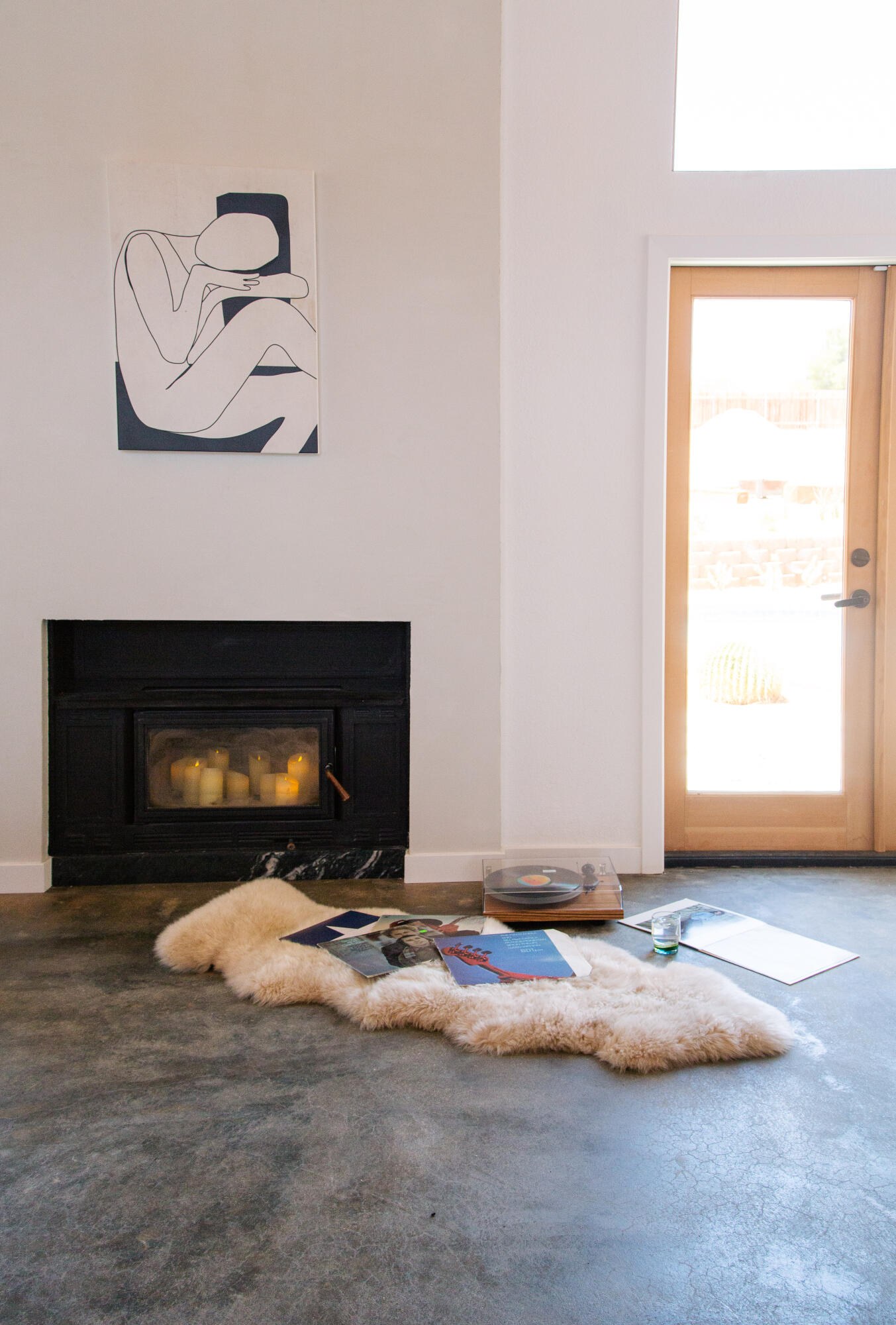 382 Cherokee Trail Yucca Valley, CA 92284 - Photo 12 of 66 a view of fireplace with a fireplace in it
