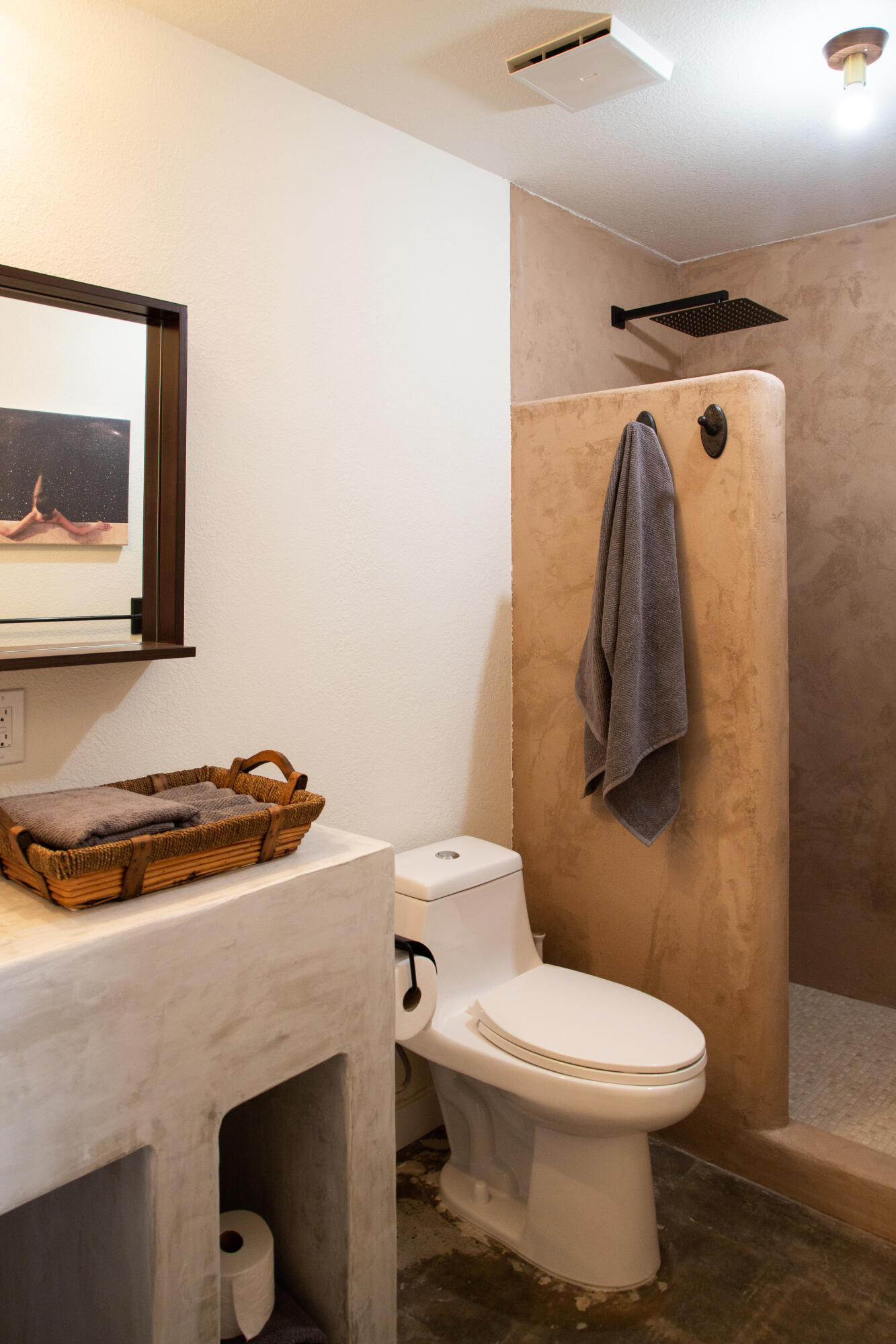 382 Cherokee Trail Yucca Valley, CA 92284 - Photo 46 of 66 a white toilet sitting next to a bathroom sink