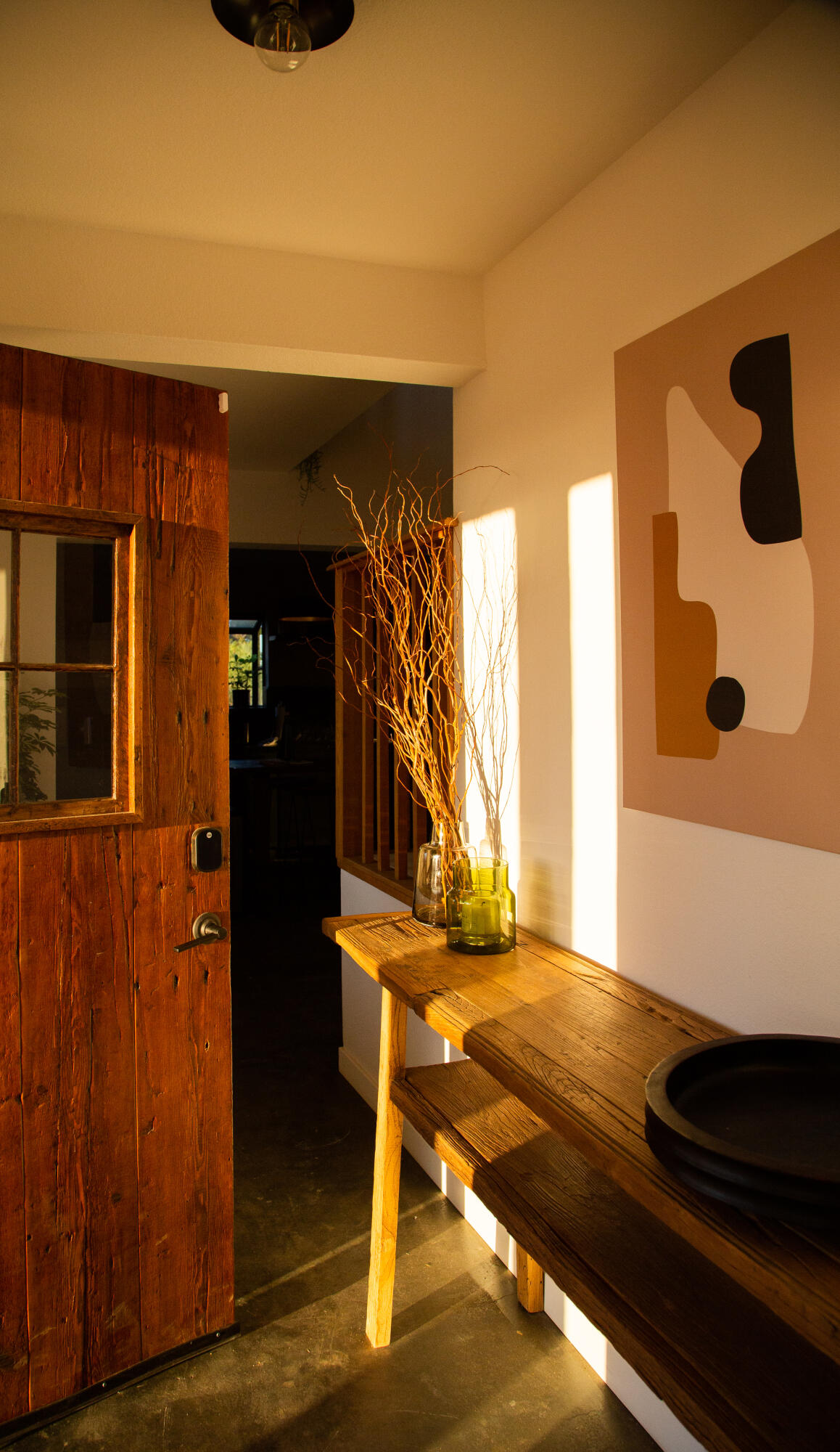 382 Cherokee Trail Yucca Valley, CA 92284 - Photo 7 of 66 a view of an entryway