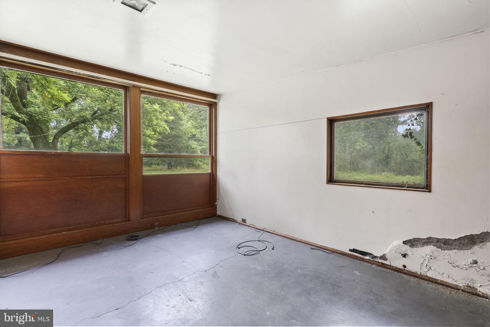 2935 Whitehall Road Norristown, PA 19403 - Photo 30 of 42