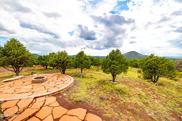 $998,000 | 2667 East Overlook Drive, Williams, AZ 86046