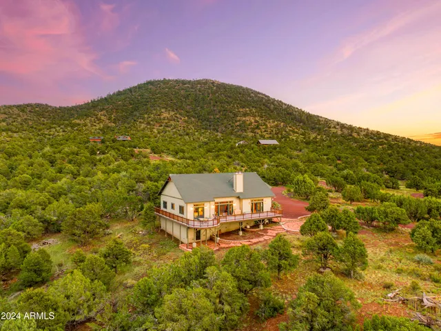 $998,000 | 2667 East Overlook Drive, Williams, AZ 86046