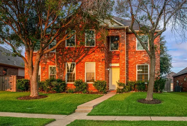 front view of house with a yard